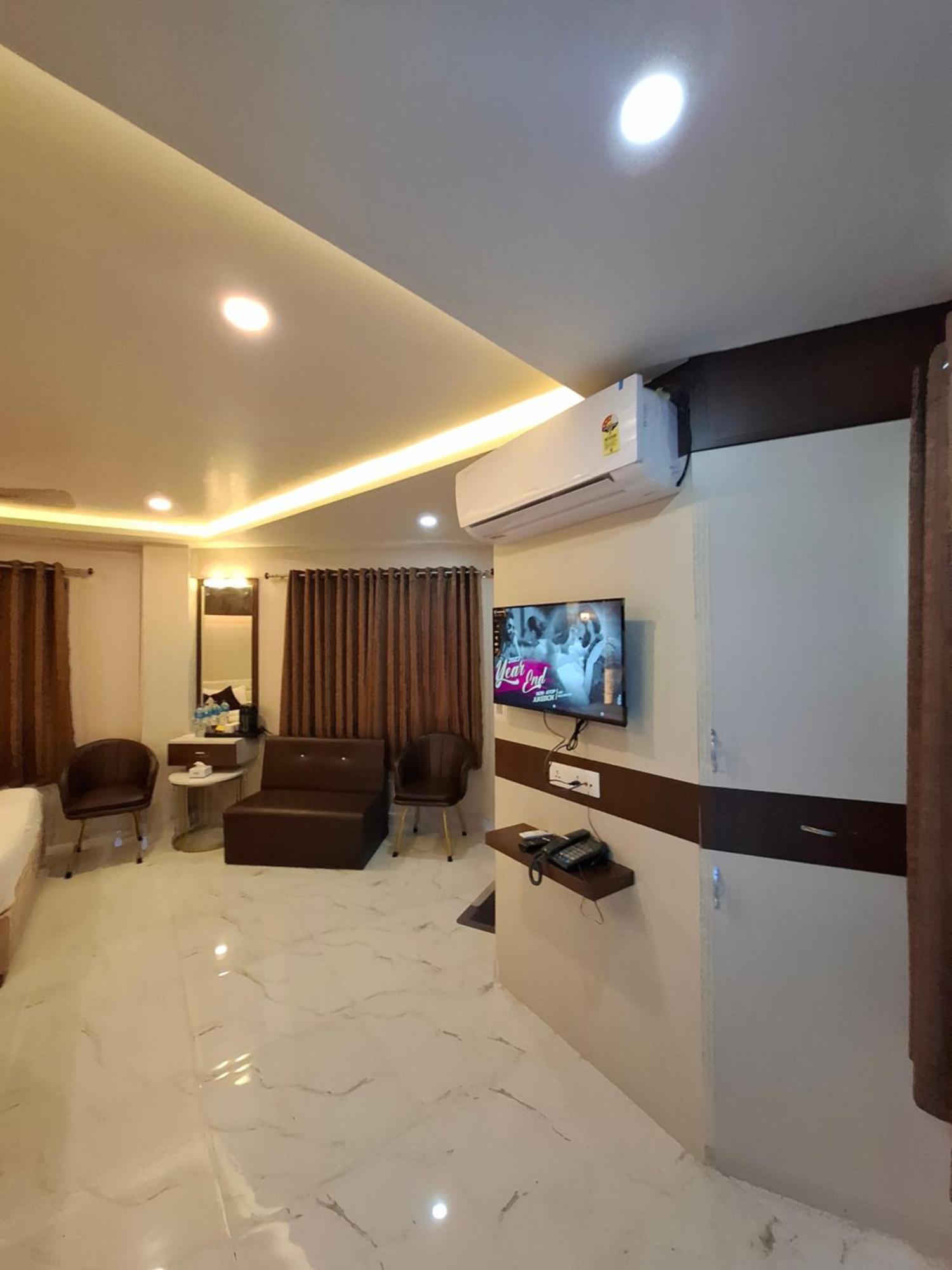 Hotel Royal Mithila Private Limited ジャナクプル エクステリア 写真